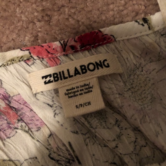 Billabong Women’s off the shoulder tank - Picture 3 of 6